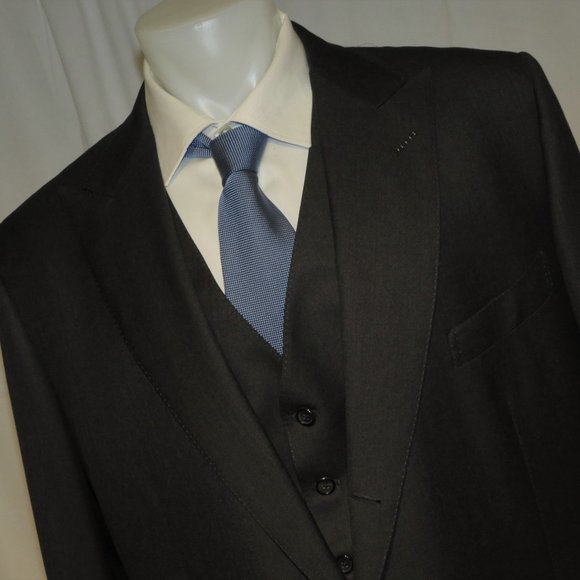 Tom Ford Fit B Regency Solid Charcoal Three Piece Three Roll Two Suit 50XL NWT - Picture 6 of 15